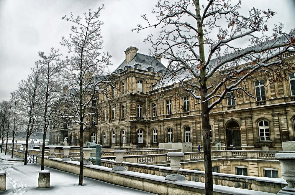 Walking in Paris' winterland